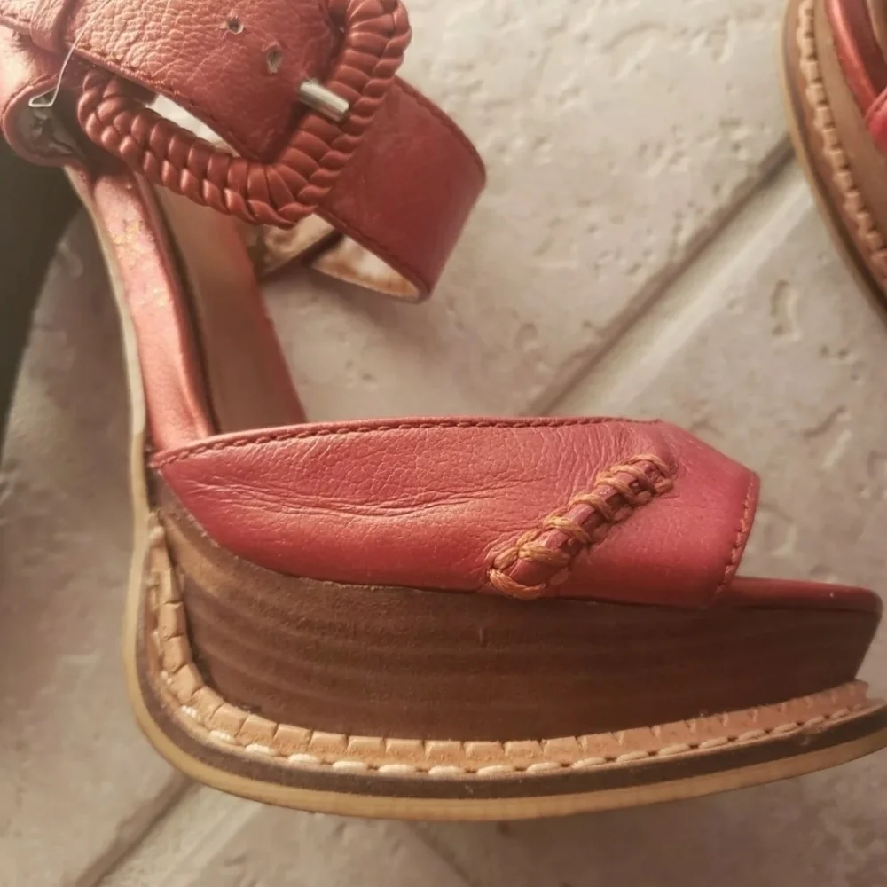 🌟Burnt Orange Platform Heels🌟